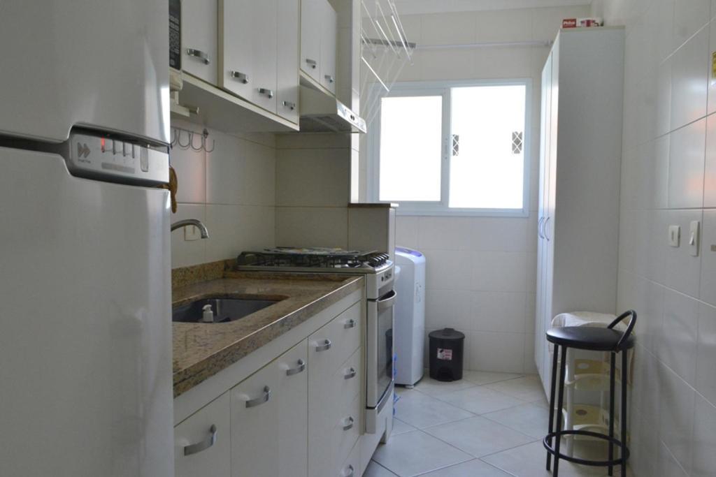 Aluga-Se Apto 2 Quartos, Sendo 1 Suite, 3 Ar Cond. Mobilia Completa - Praia Grande Ubatuba/Sp Bagian luar foto